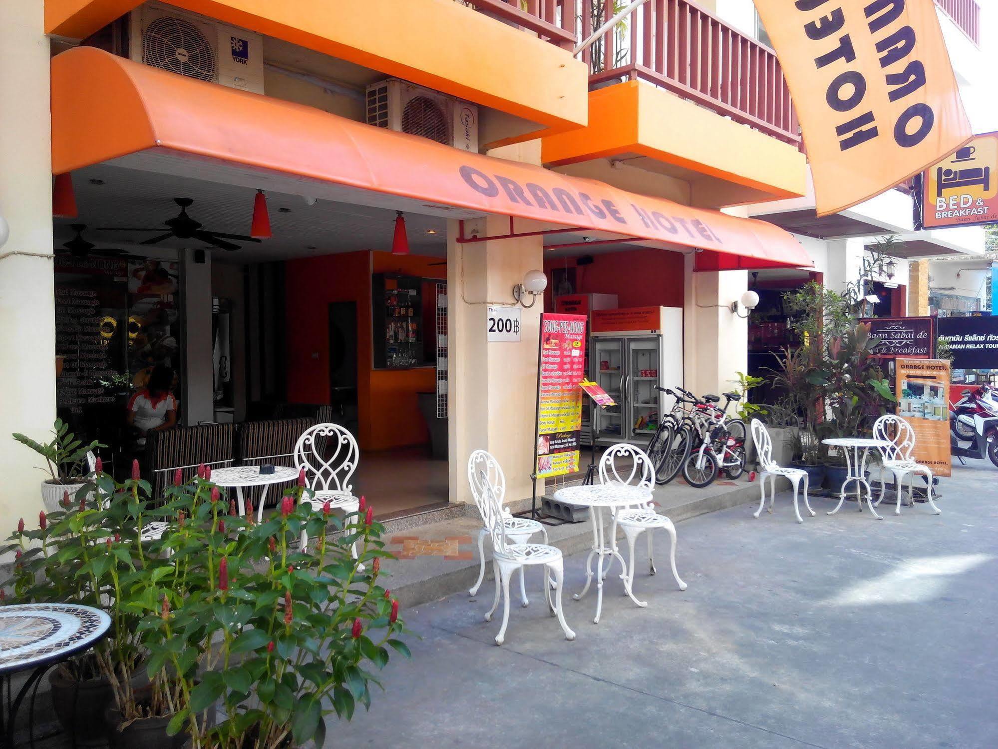 Orange Hotel Patong Buitenkant foto